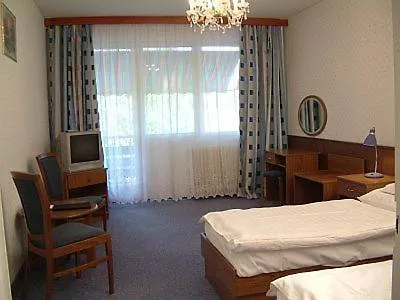 Hotel Piramis 2*